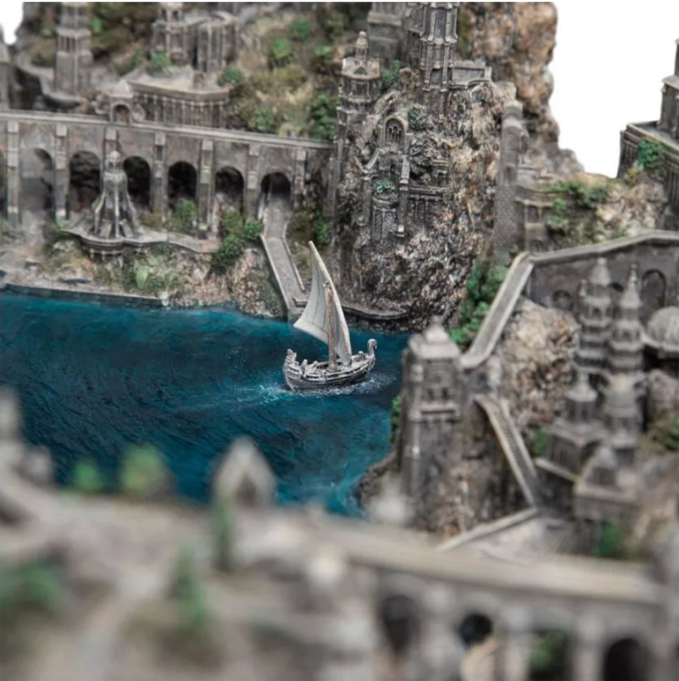 Grey Havens Statue (Limited Edition)