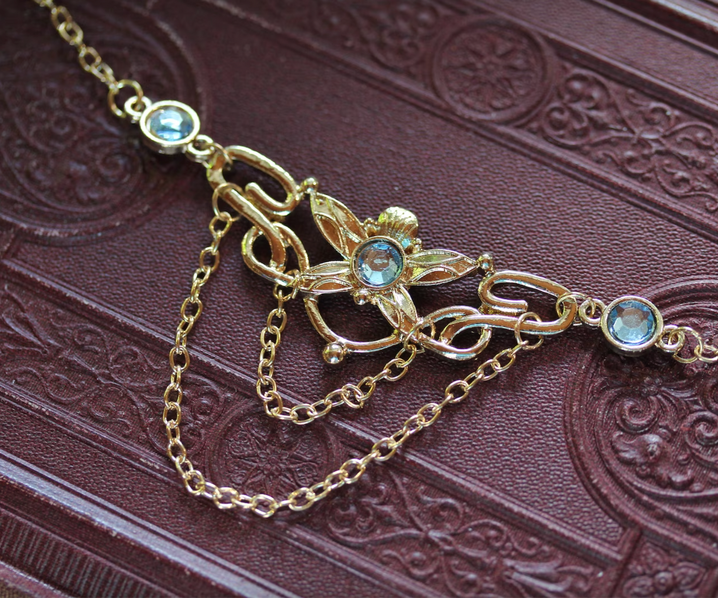 Eowyn's Gold Necklace – Lotr Premium Store