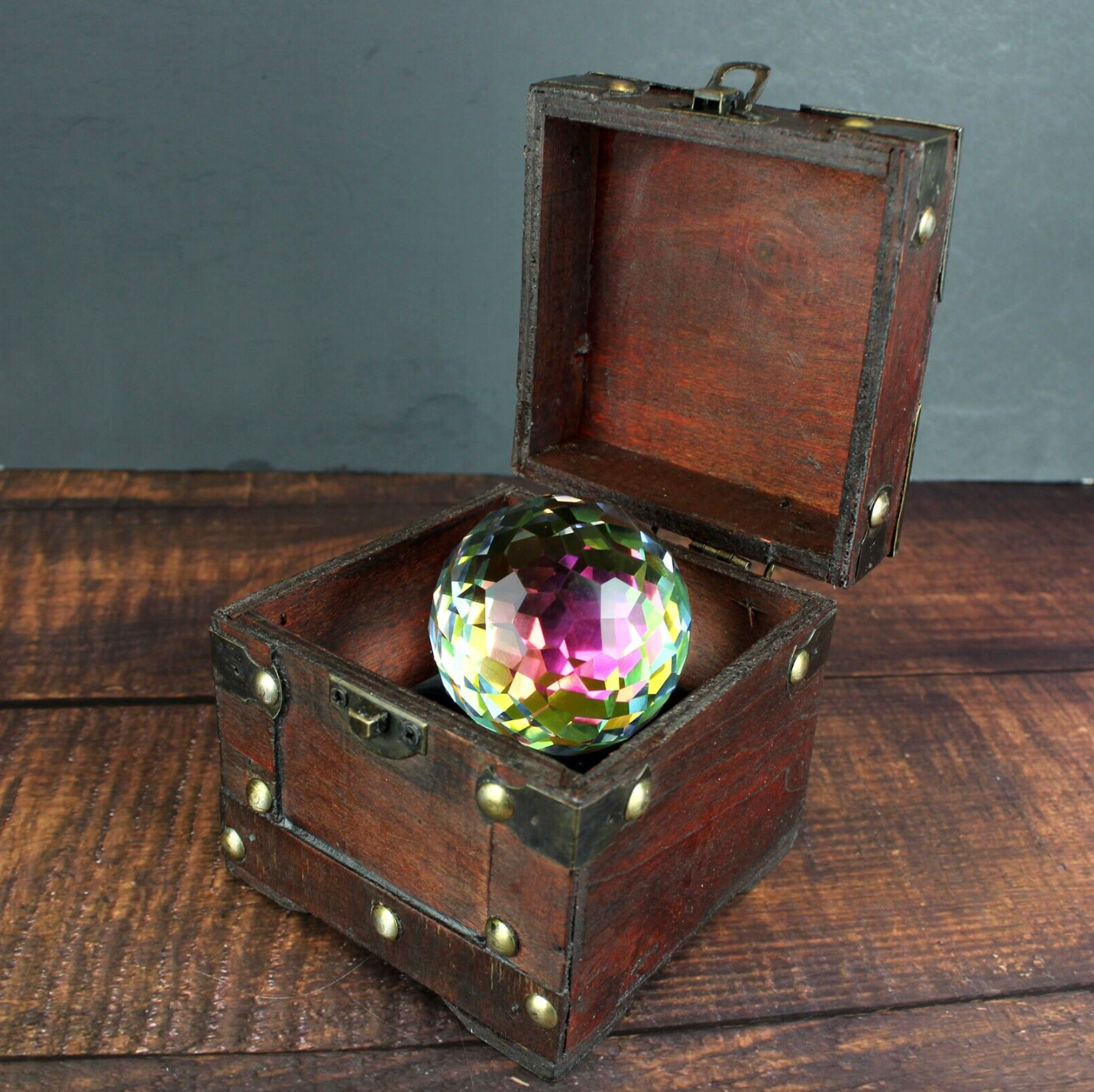 The Arkenstone In Dwarven Treasure Box
